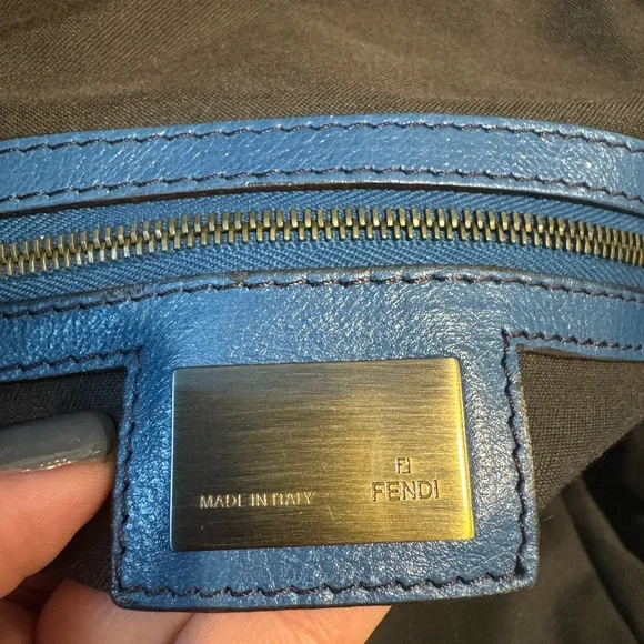 💗FENDI Blue Borse Leather Doctor Hobo Bag Authentic - Picture 9 of 16